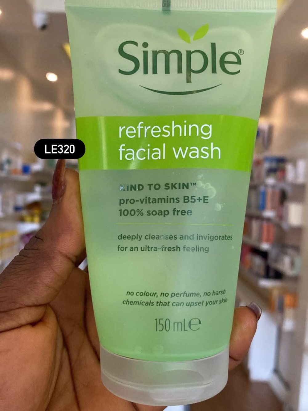 Simple refreshing facial wash — The Beauty Shop SL